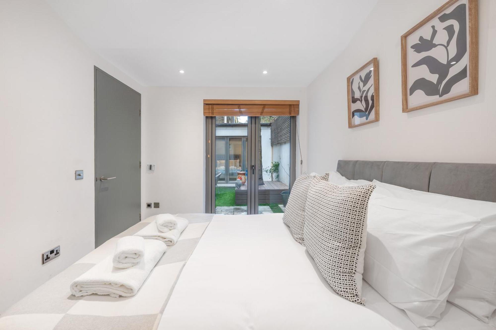 Casa Italia Near South Kensington, Hyde Park And Gloucester Road Station - Outside Space Private Appartamento *